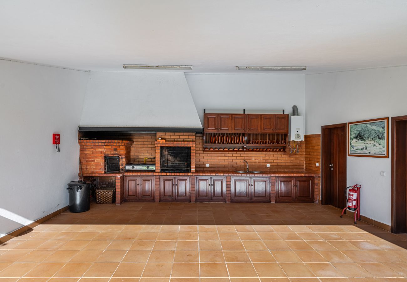Villa in Paredes de Coura -  Villa 206 Spacious Villa Ideal for Large Groups