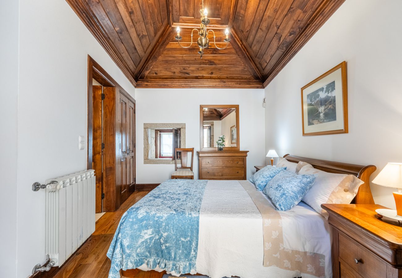 Villa in Paredes de Coura -  Villa 206 Spacious Villa Ideal for Large Groups