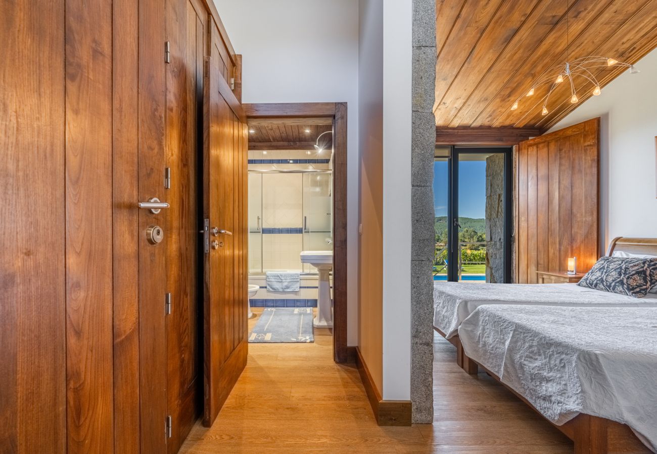 Villa in Paredes de Coura -  Villa 206 Spacious Villa Ideal for Large Groups