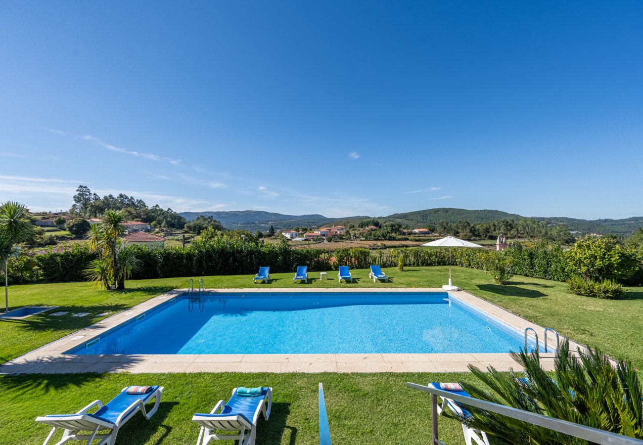 Villa in Paredes de Coura -  Villa 206 Spacious Villa Ideal for Large Groups