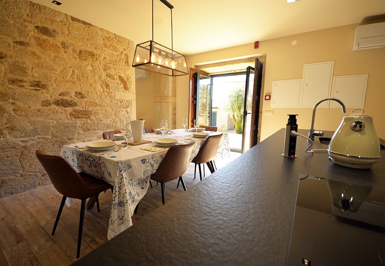 Villa in Ponte de Lima - Villa 290 Luxurious Reconverted Farmhouses w/ Pool