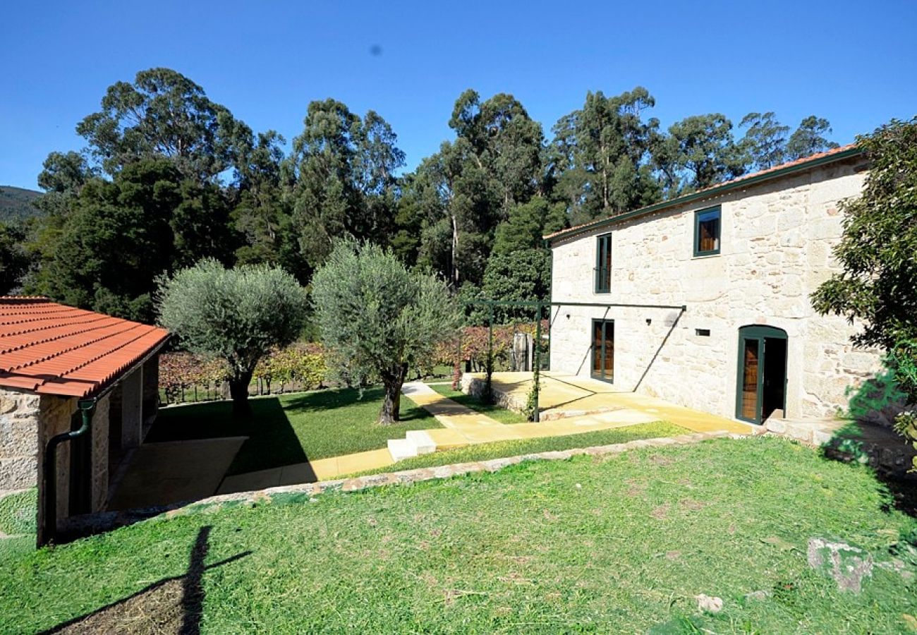 Villa in Ponte de Lima - Villa 290 Luxurious Reconverted Farmhouses w/ Pool