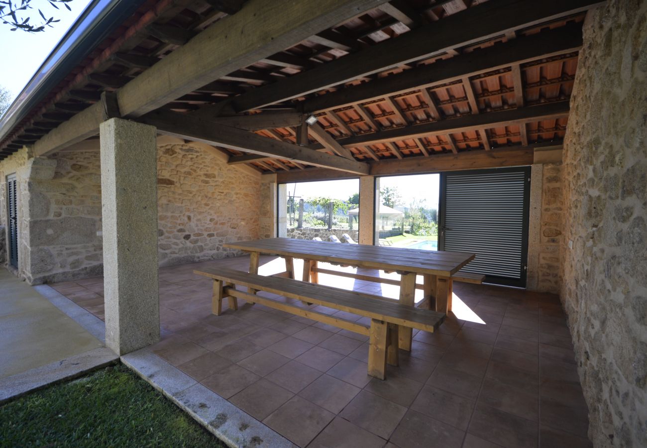 Villa in Ponte de Lima - Villa 290 Luxurious Reconverted Farmhouses w/ Pool