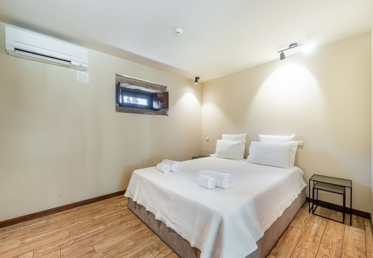 Villa in Ponte de Lima - Villa 290 Luxurious Reconverted Farmhouses w/ Pool