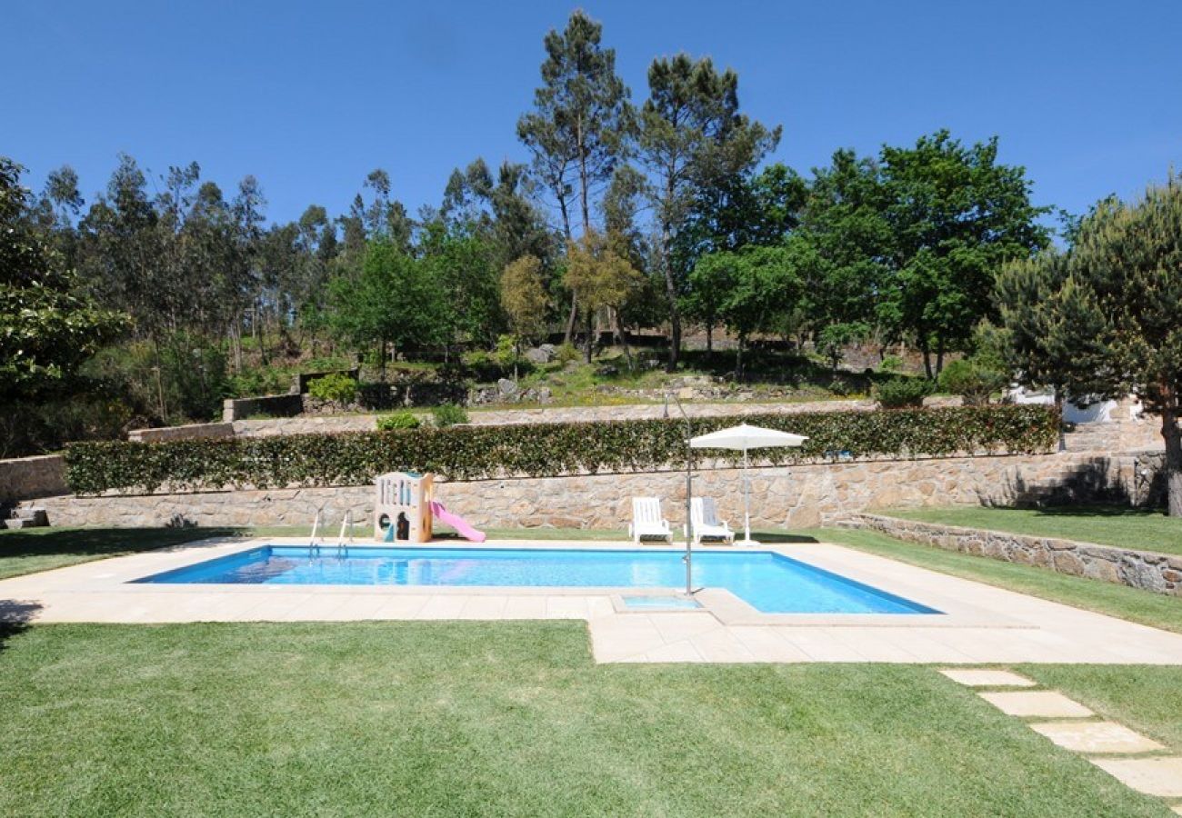 Villa in Barcelos - Villa 258 Holiday Villa w/ Pool and Large Garden