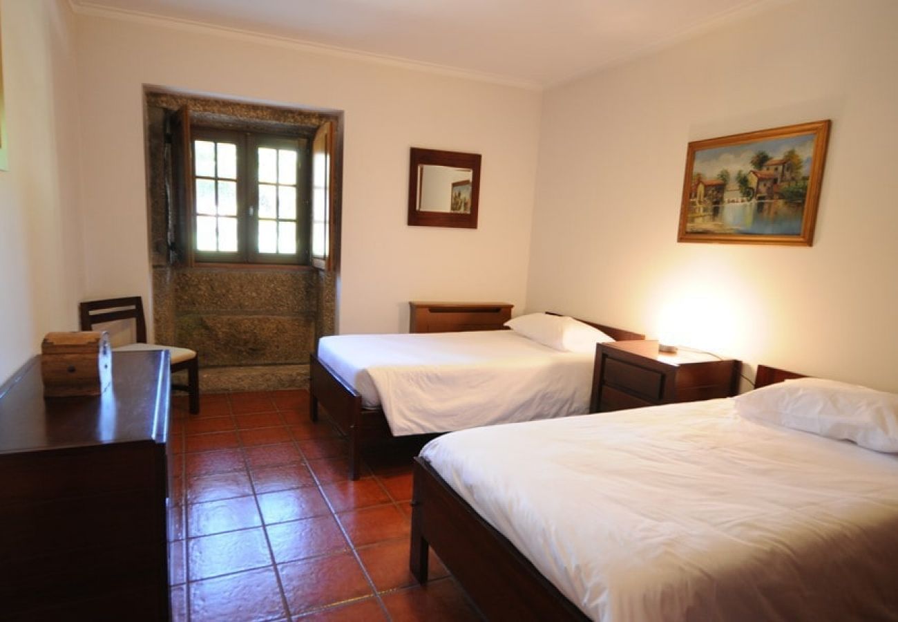 Villa in Barcelos - Villa 258 Holiday Villa w/ Pool and Large Garden