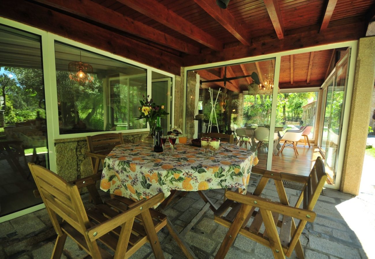 Ferienhaus in Vila Nova de Cerveira - Casa da Luz Charming Cottage w/ Beautiful Garden