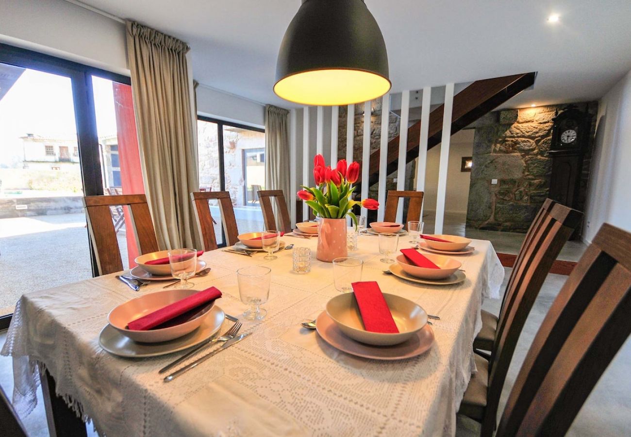 Villa in Barcelos - Villa 278 Tasteful Villa w/Pool Ideal for Families