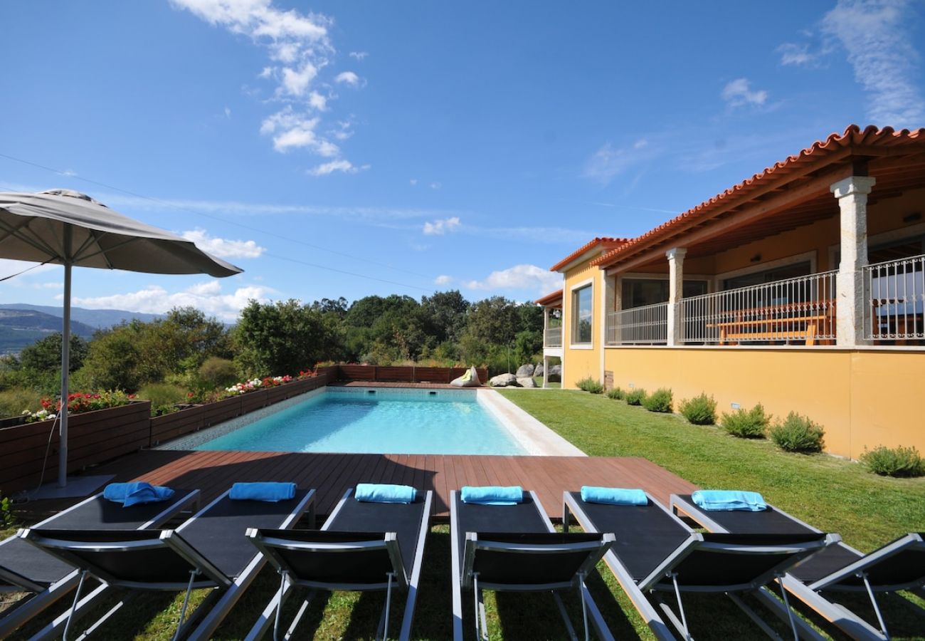 Villa in Ponte de Lima - Villa 272 Luxury Holiday Villa overlooking Valley