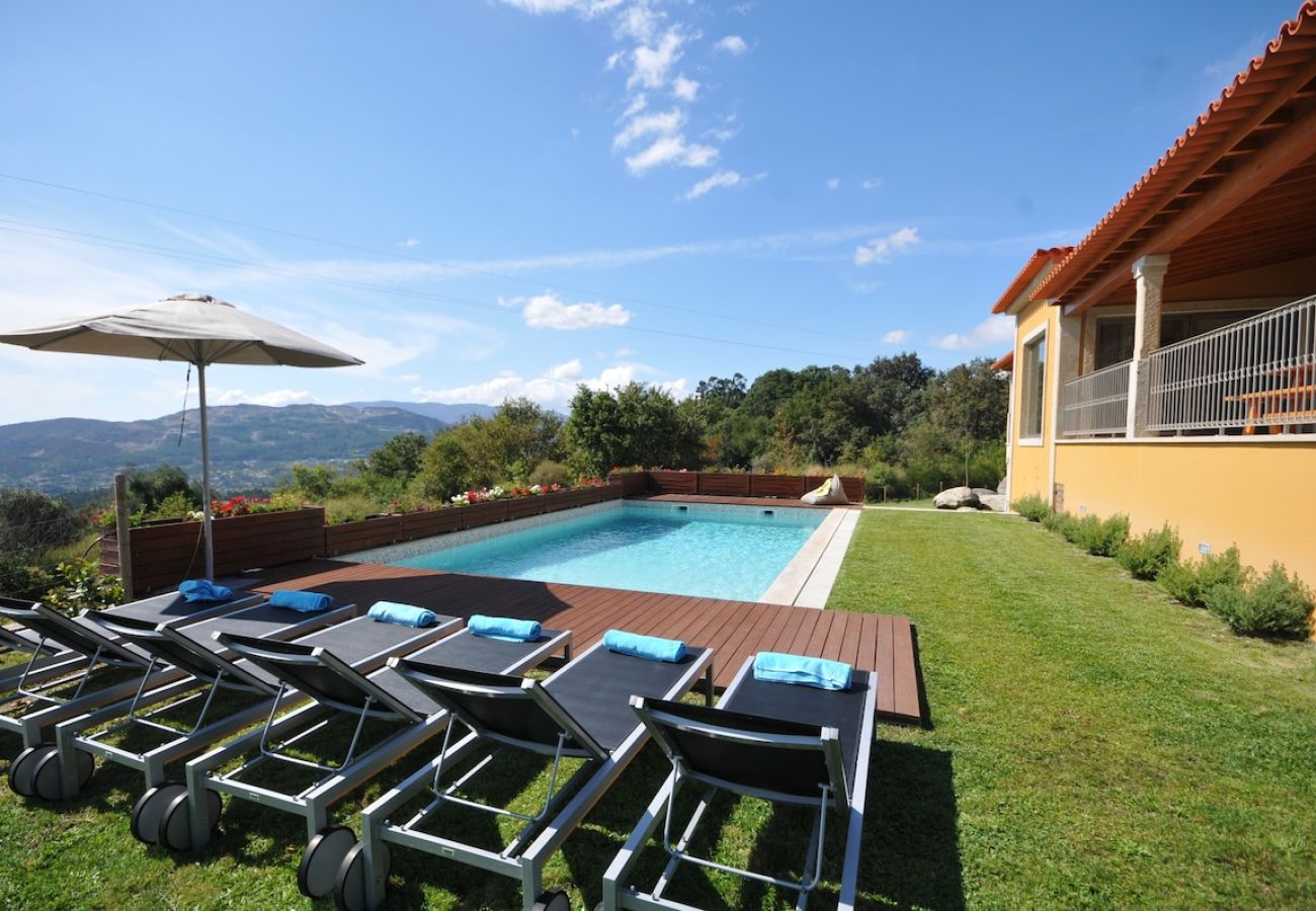 Villa in Ponte de Lima - Villa 272 Luxury Holiday Villa overlooking Valley