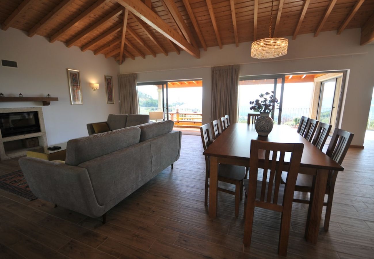 Villa in Ponte de Lima - Villa 272 Luxury Holiday Villa overlooking Valley