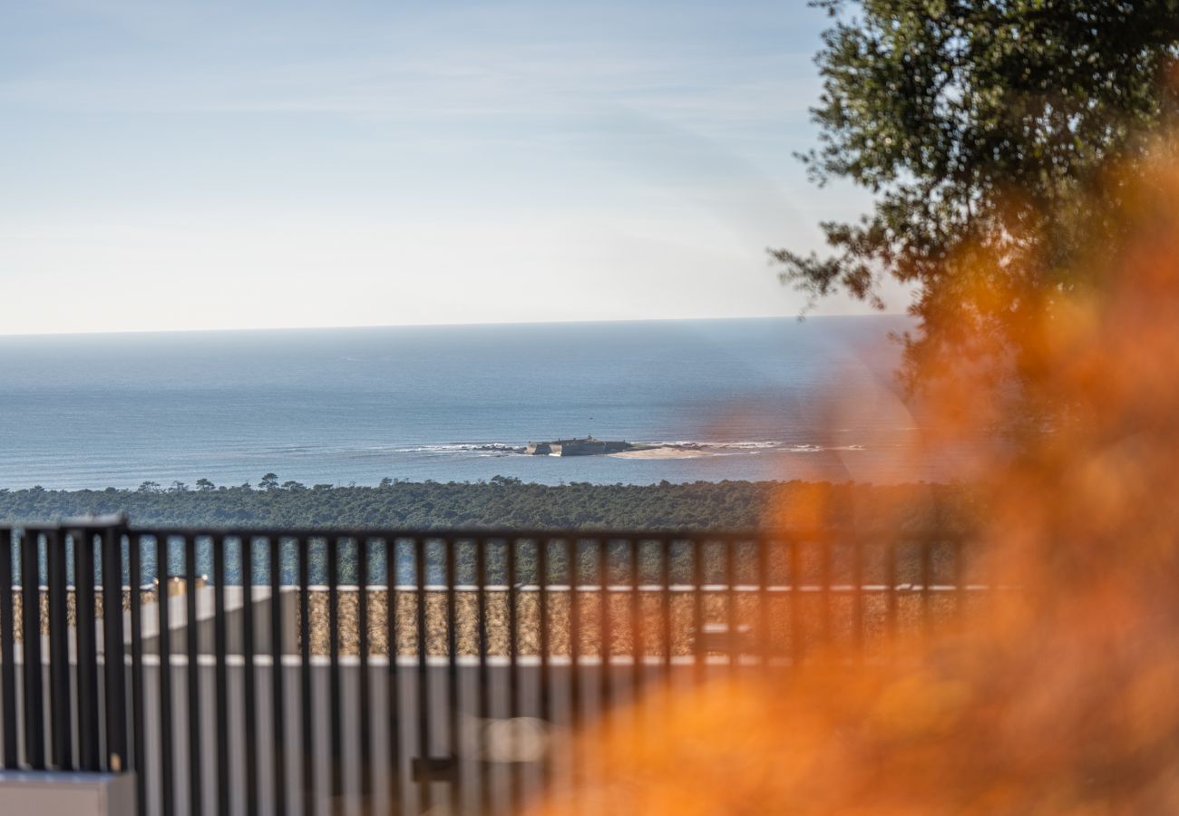 Villa in Caminha - Villa 284 Comfortable Villa w/ Pool and Sea View