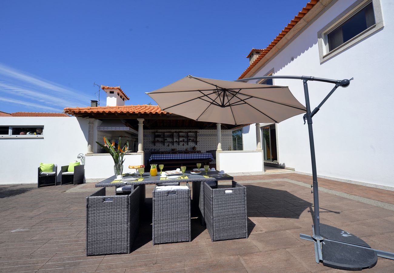 Villa in Barcelos - Villa 320 Holiday Villa w/Pool, Jacuzzi and Tennis