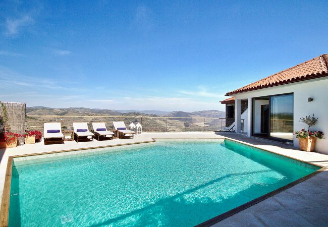 Villa in Gouvães do Douro - Villa 310 Charming Villa w/View of Douro Valley