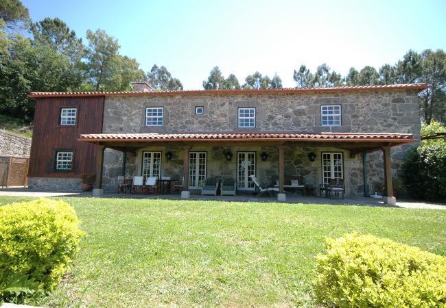 Villa in Ponte de Lima - Villa 232 Charming Restored Farmhouse for Families