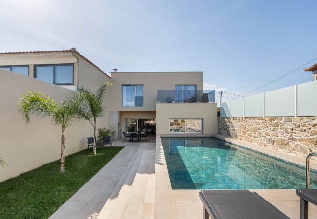 Villa in Ponte de Lima - Villa 234 A Timeless Escape in Ponte de Lima