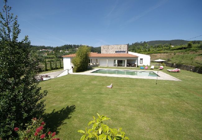 Villa en Ponte de Lima - Villa 241 Luxurious Villa w/ Pool and Tennis Court