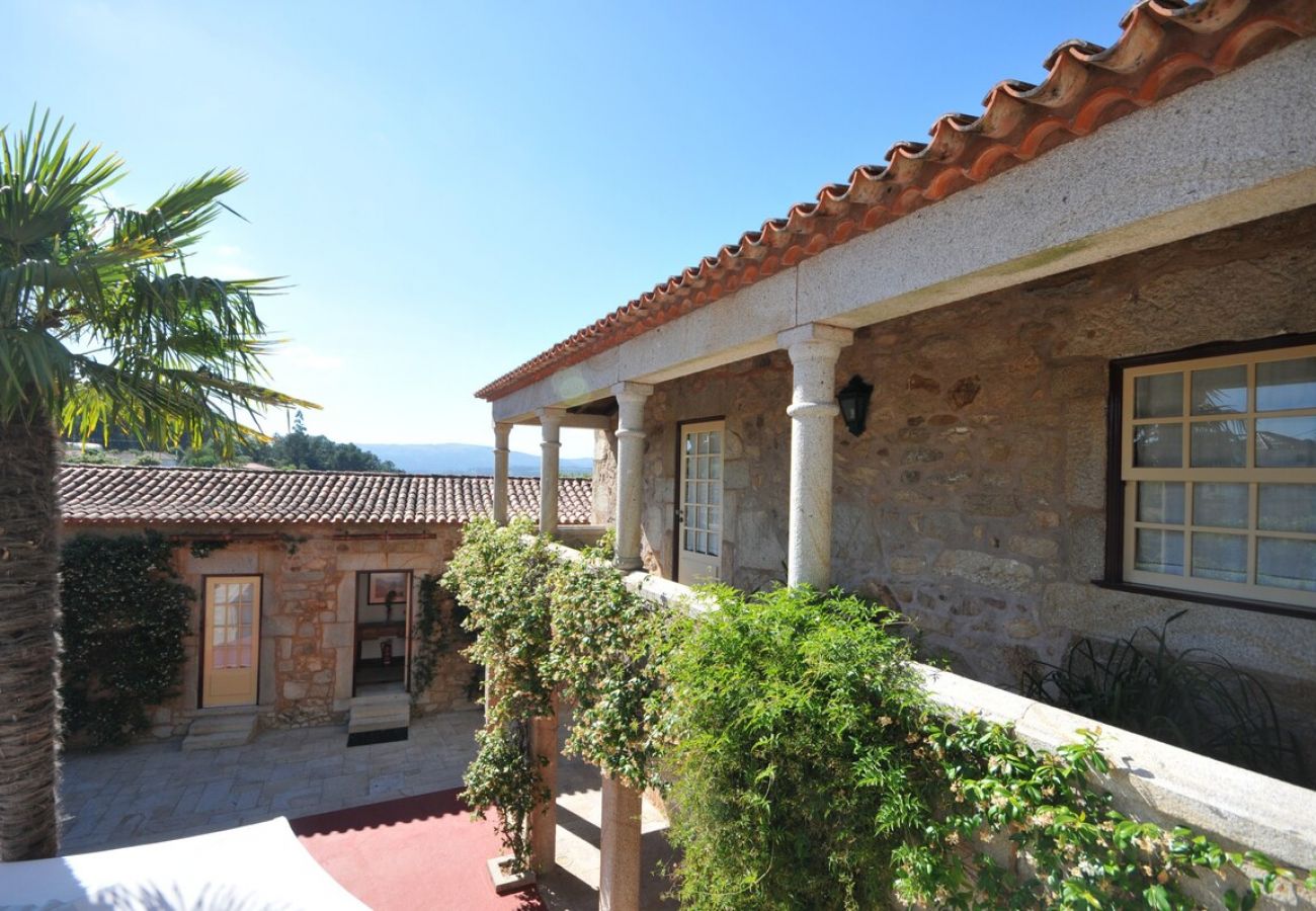 Villa en Paredes de Coura -  Villa 206 Spacious Villa Ideal for Large Groups