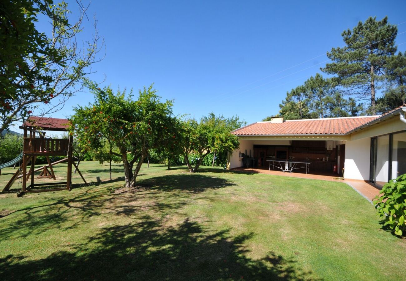 Villa en Paredes de Coura -  Villa 206 Spacious Villa Ideal for Large Groups