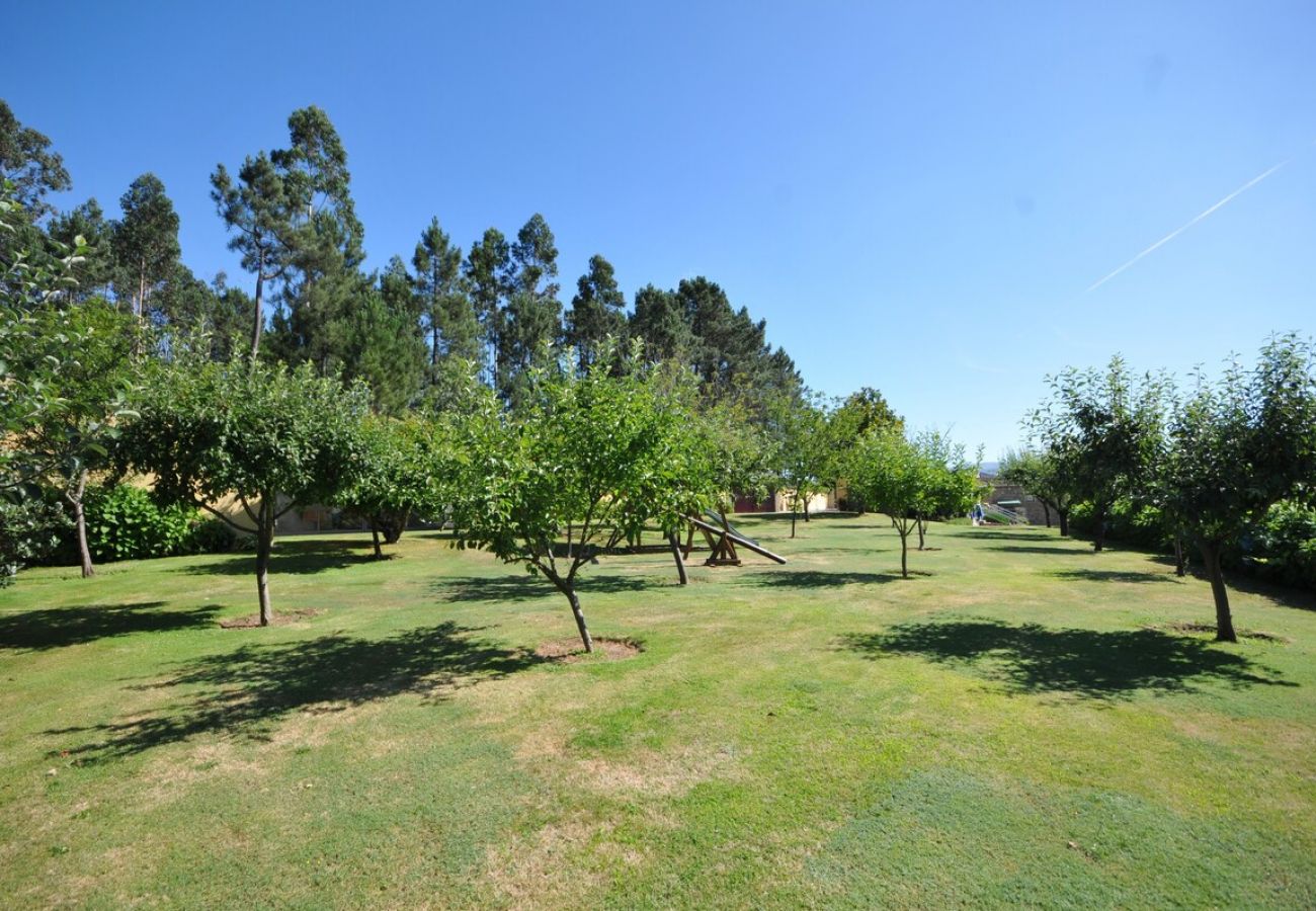 Villa en Paredes de Coura -  Villa 206 Spacious Villa Ideal for Large Groups