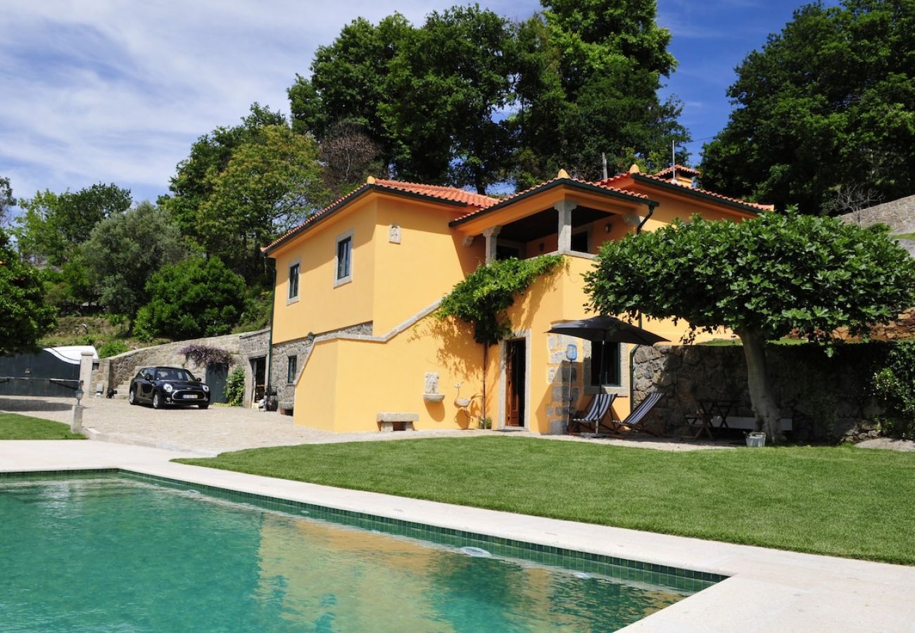 Villa en Ponte de Lima - Villa 282 Lovely Villa w/Infinity Pool Valley View