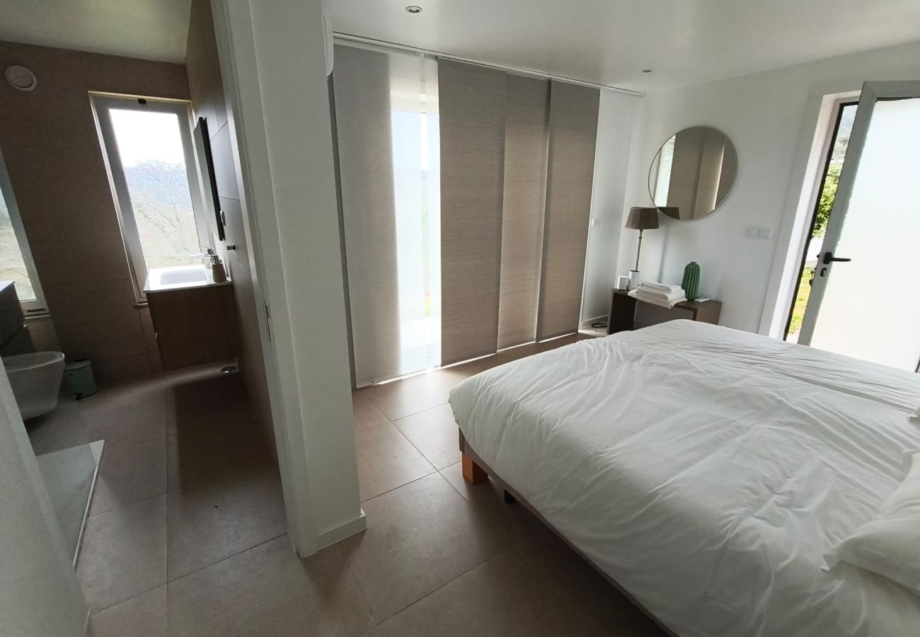 Villa en Ponte de Lima - Villa 282 Lovely Villa w/Infinity Pool Valley View