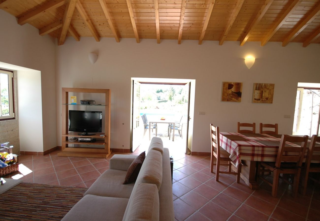 Villa en Ponte de Lima - Villa 237 Granite Stone Cottage w/ Private Pool