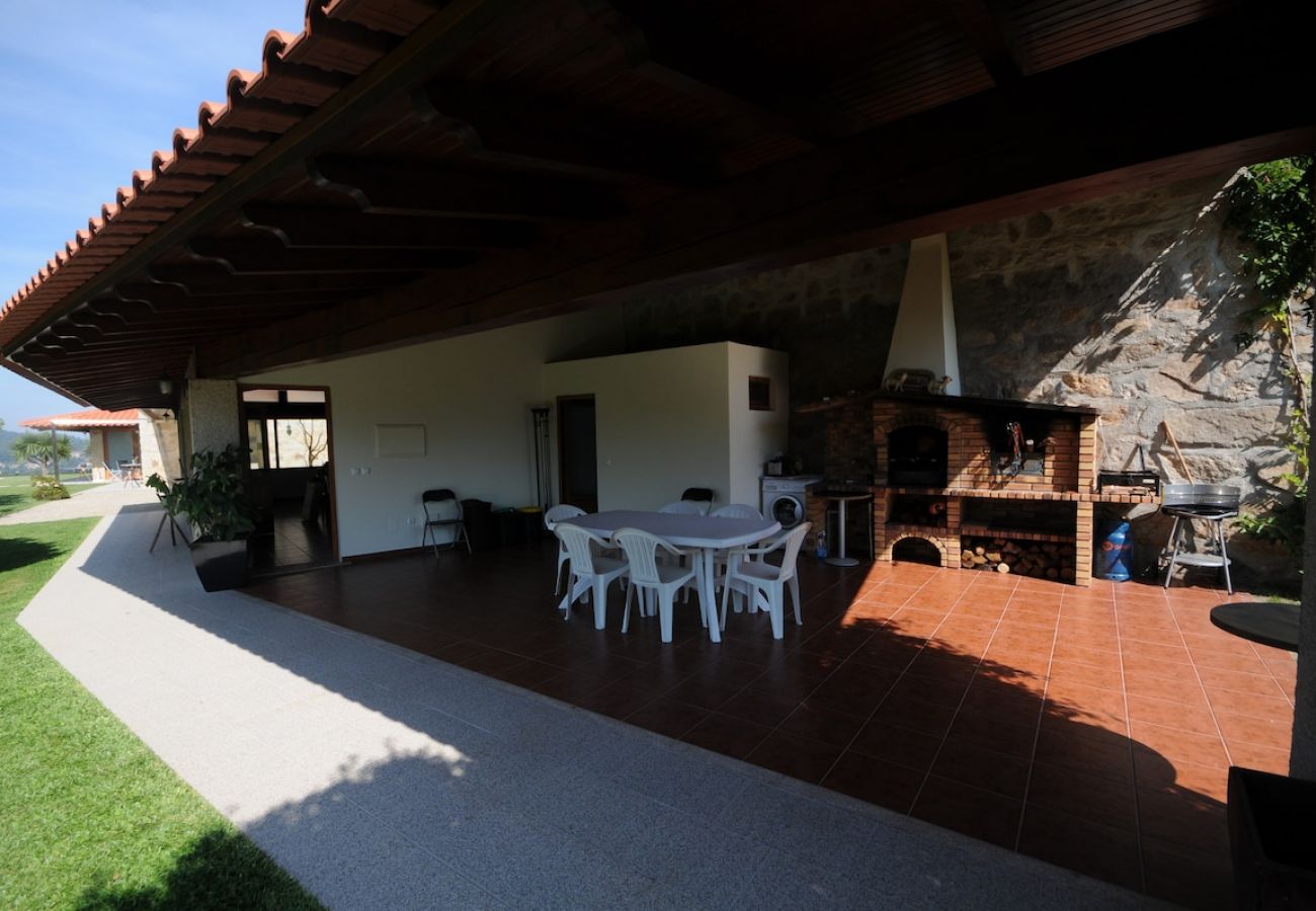 Villa en Barcelos - Villa 251 Luxury Cottage w/ Pool and Tennis Court