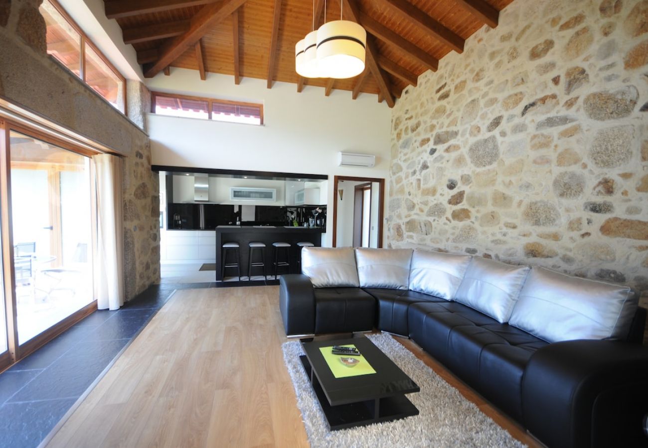 Villa en Barcelos - Villa 251 Luxury Cottage w/ Pool and Tennis Court