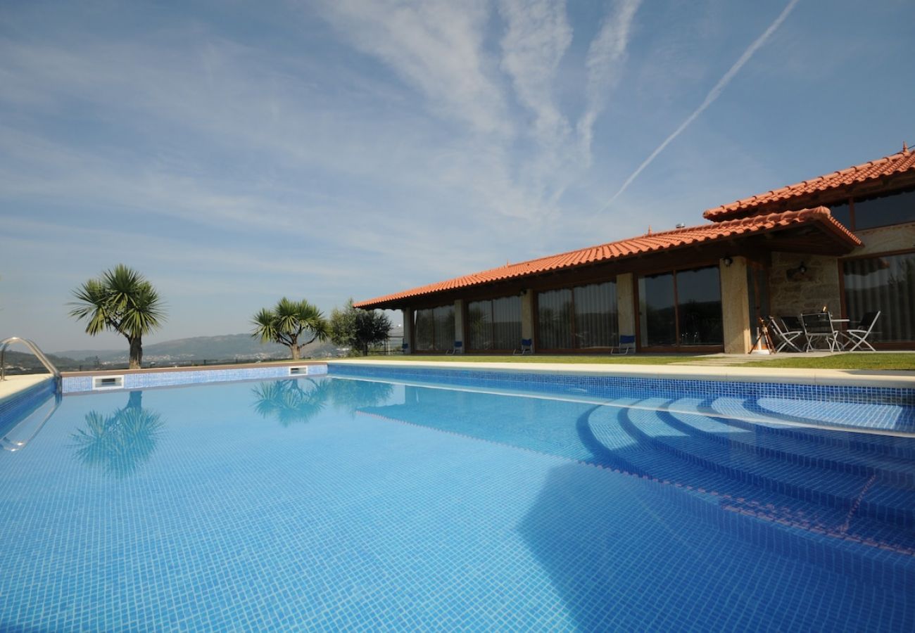 Villa en Barcelos - Villa 251 Luxury Cottage w/ Pool and Tennis Court