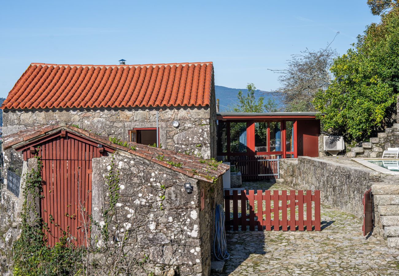 Villa en Cristelo - Villa 262 V6 - A Charming Duo of Stone Villas With Spectacular Sea Views