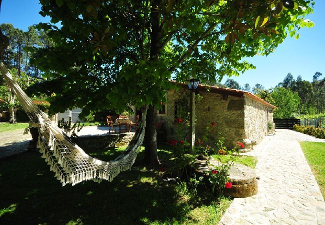 Maison à Vila Nova de Cerveira - Casa de Santiago Charming Cottage w/ Beautiful Garden