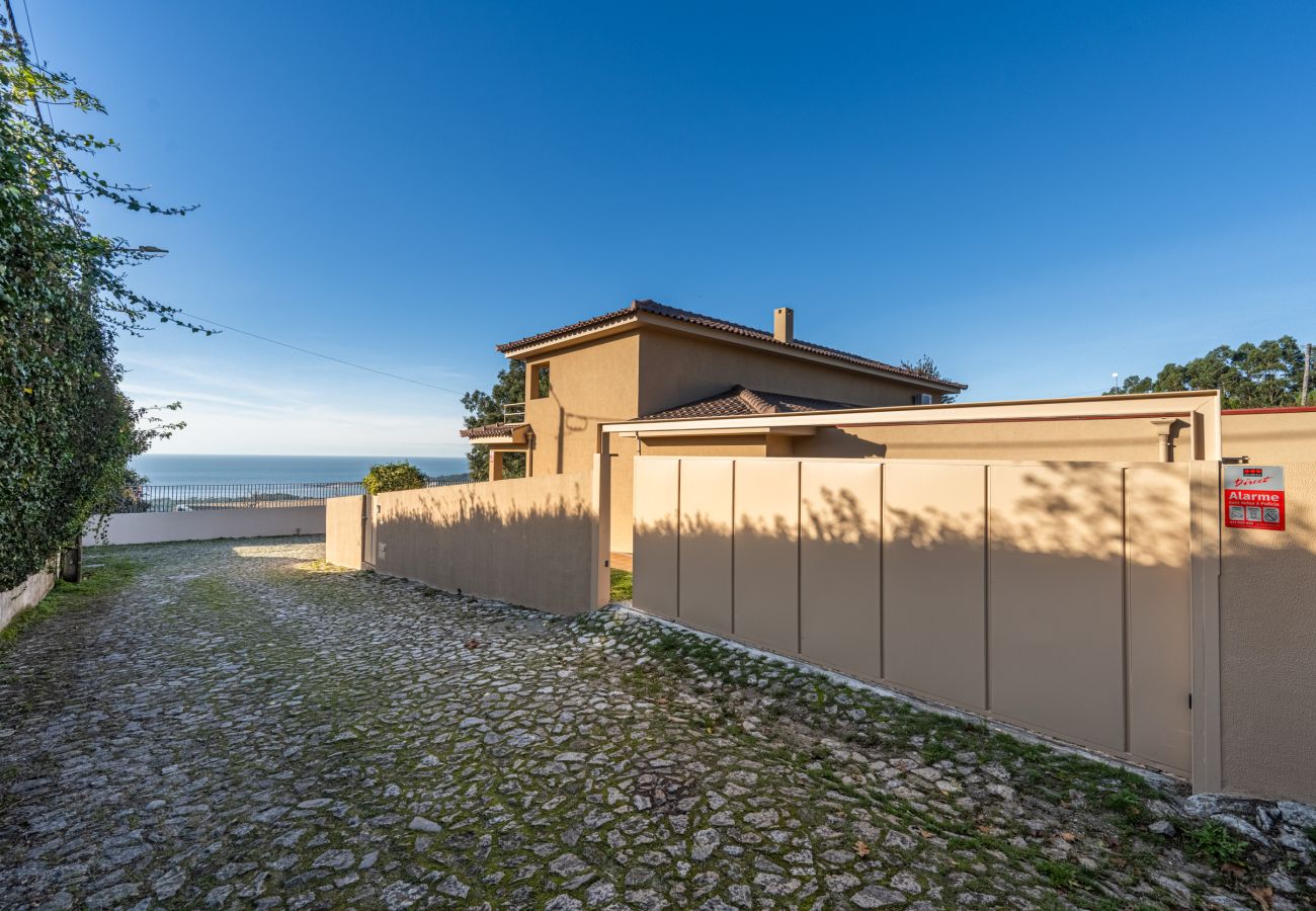 Villa à Caminha - Villa 284 Comfortable Villa w/ Pool and Sea View