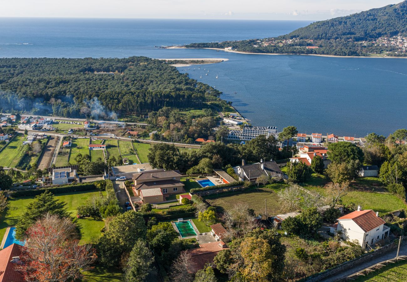 Villa à Caminha - Villa 284 Comfortable Villa w/ Pool and Sea View
