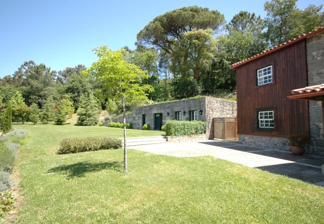 Villa à Ponte de Lima - Villa 232 Charming Restored Farmhouse for Families