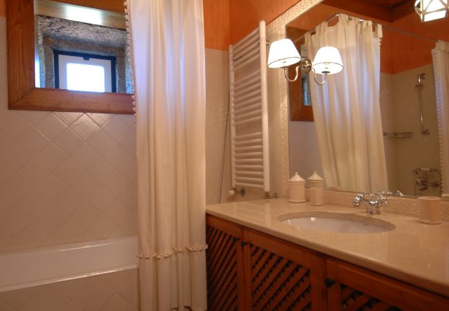 Villa à Ponte de Lima - Villa 232 Charming Restored Farmhouse for Families Villa à Ponte de Lima - Villa 232 Charming Restored Farmhouse for Families