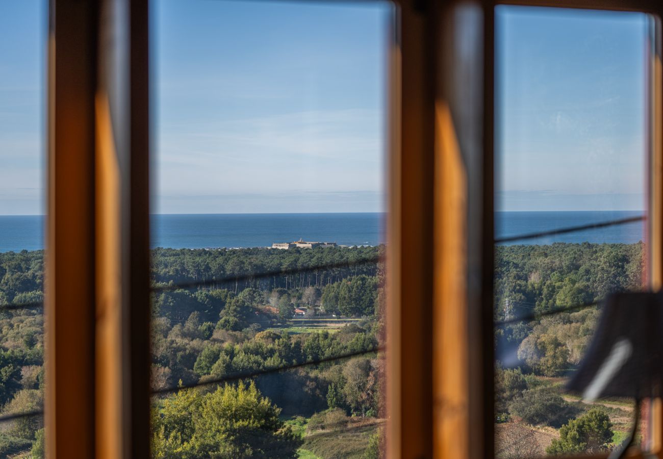 Villa à Cristelo - Villa 262  V2 - A Charming Stone Villa With Spectacular Sea Views