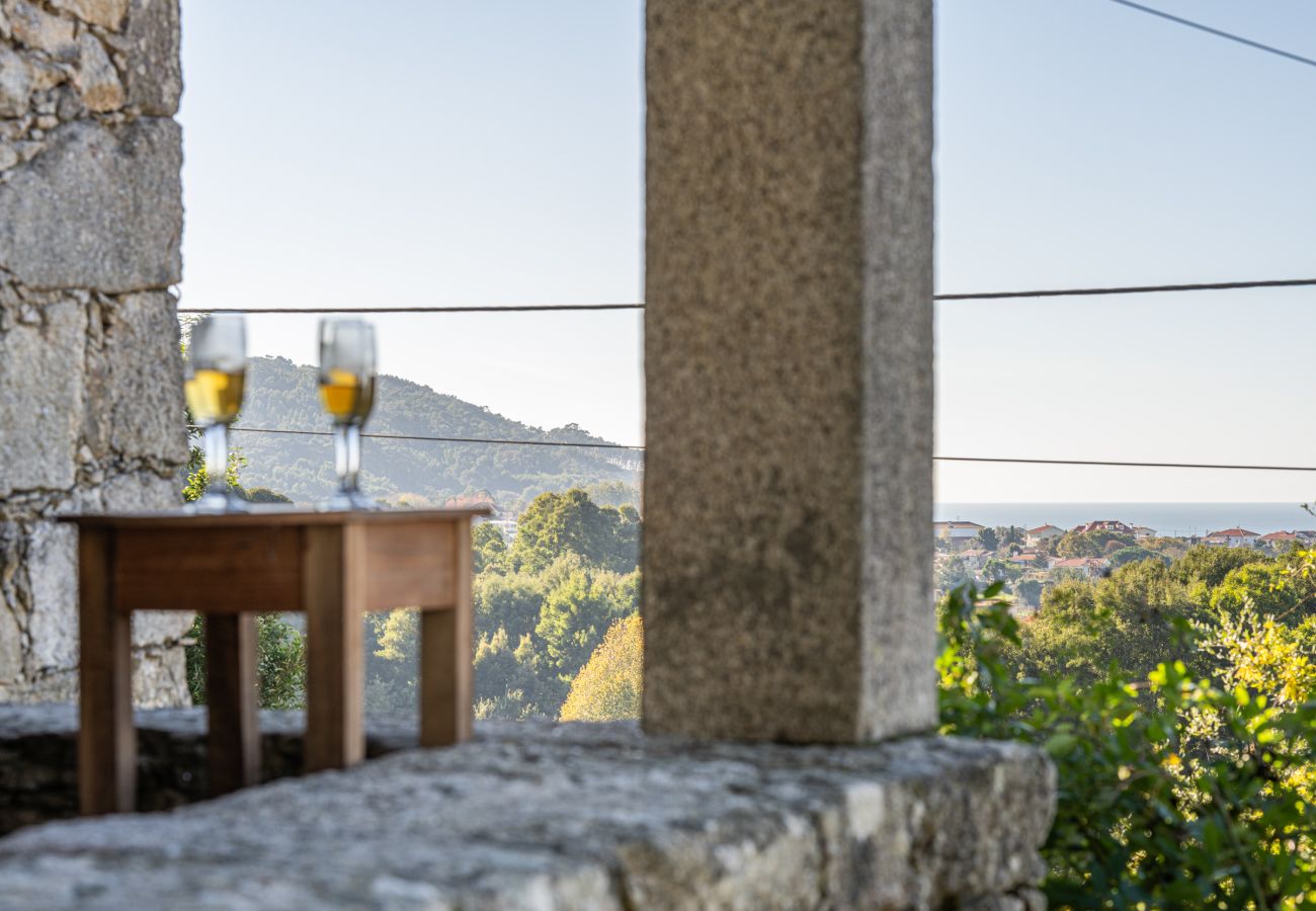Villa à Cristelo - Villa 262  V4 - A Charming Stone Villa With Spectacular Sea Views