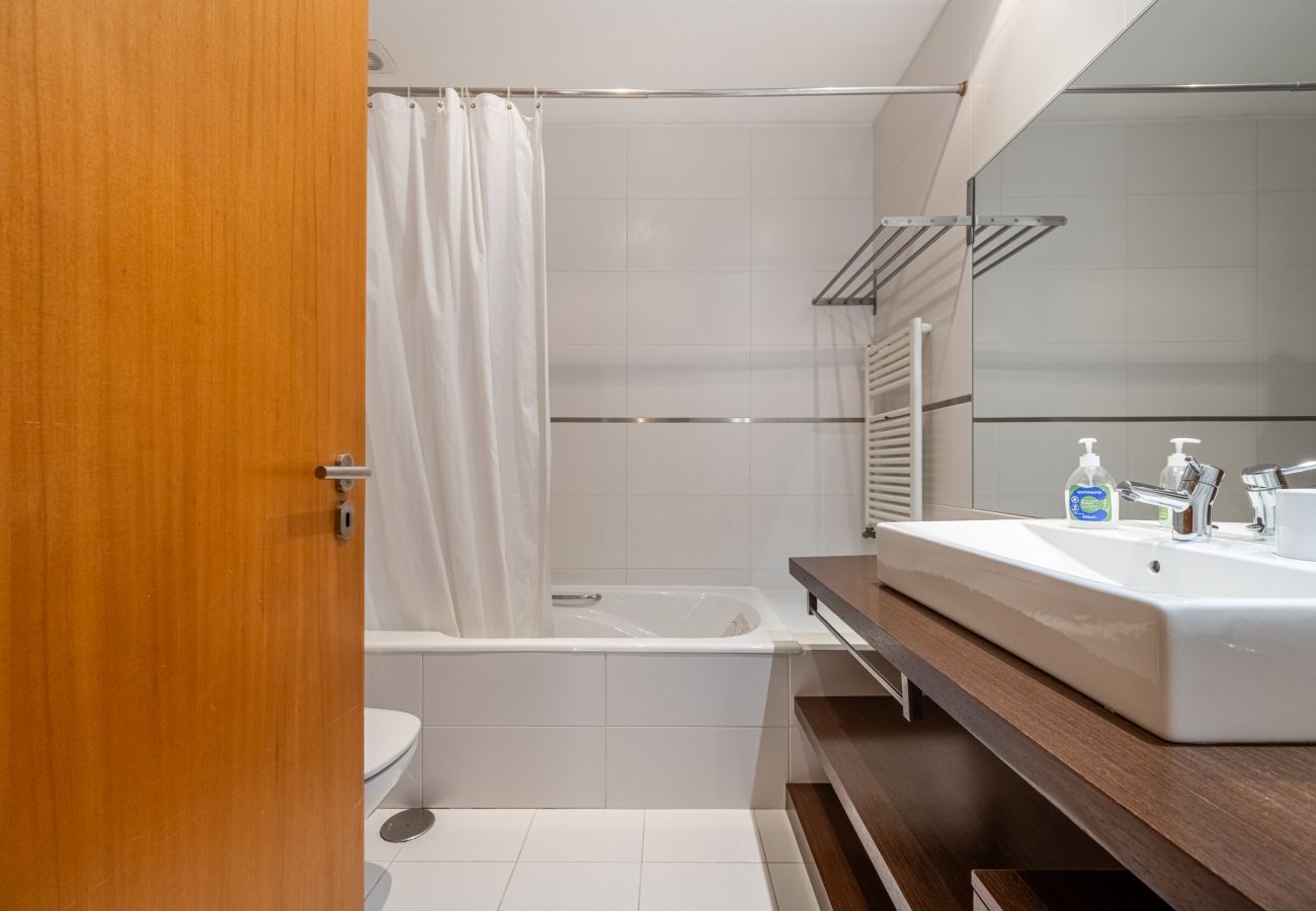 Villa em Ponte de Lima - Villa 241 - Villa Luxuosa c/ piscina e tenis