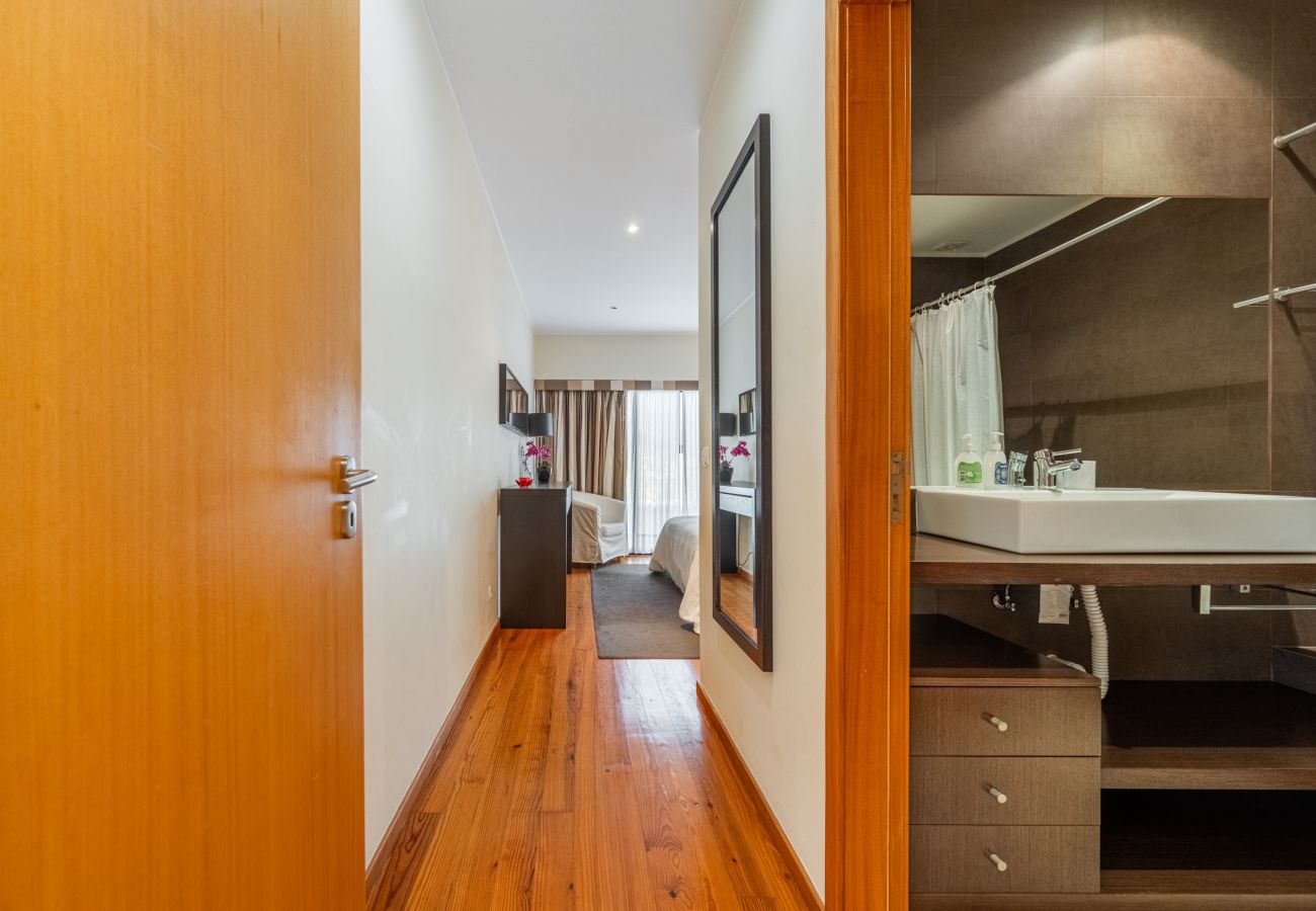 Villa em Ponte de Lima - Villa 241 - Villa Luxuosa c/ piscina e tenis