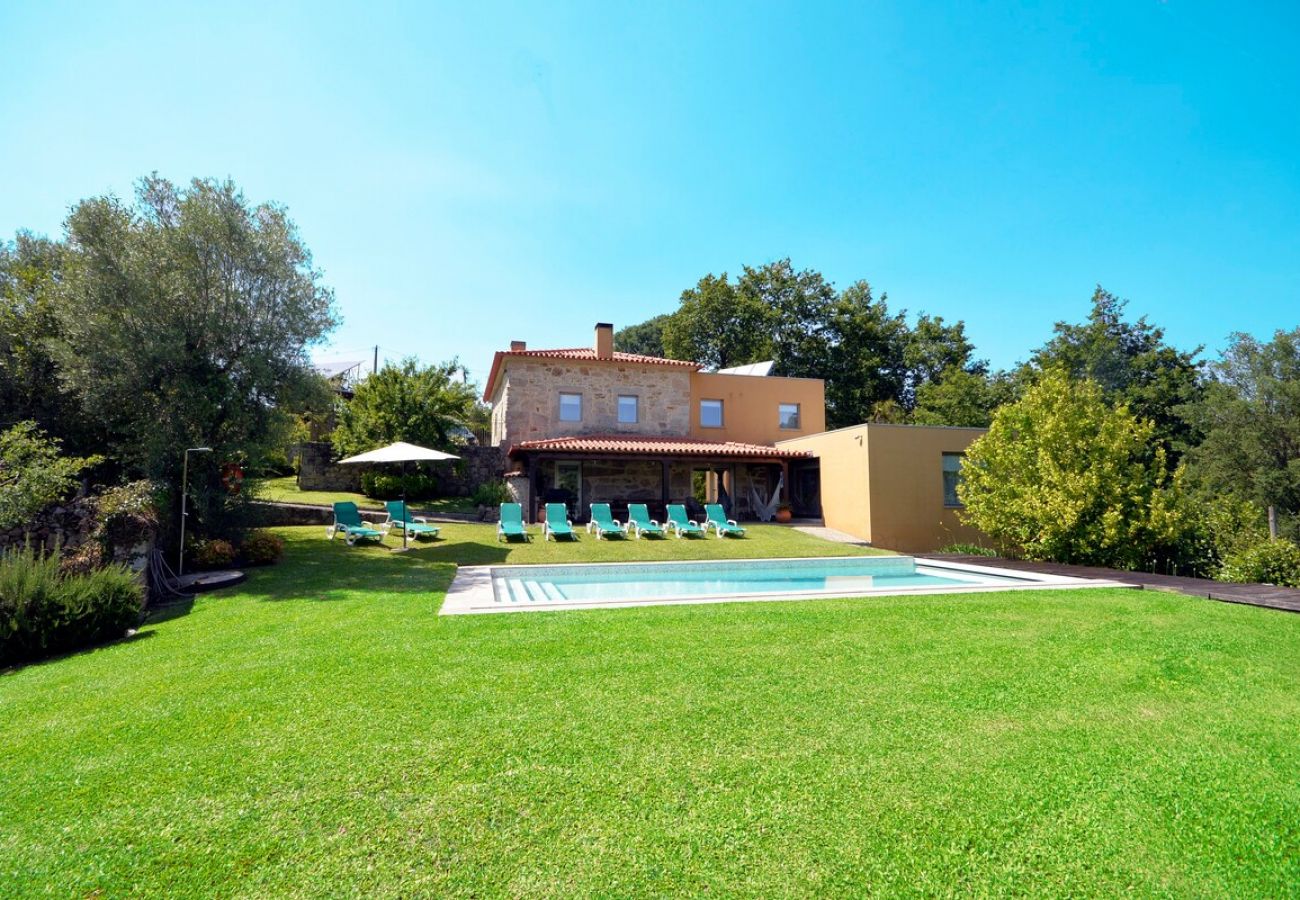Villa em Paredes de Coura - Villa 250 Casa de Campo luxuosa ideal p/ familias