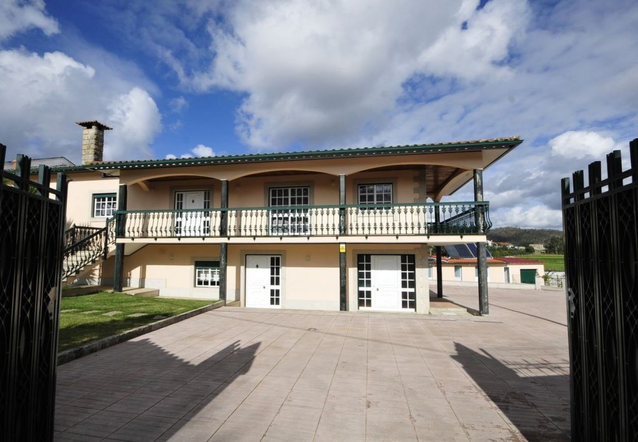 Villa em Esposende - Villa 281 Casa de Férias Ideal p/ Famílias Grandes