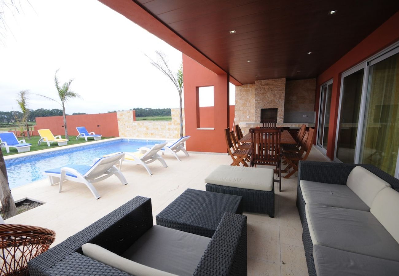 Villa em Esposende - Villa 317 Moradia c/Piscina e Ténis perto da Praia