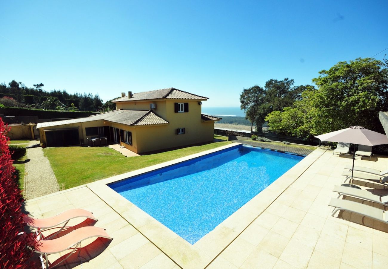 Villa em Caminha - Villa 284 Casa de Férias com Piscina e Vista Mar