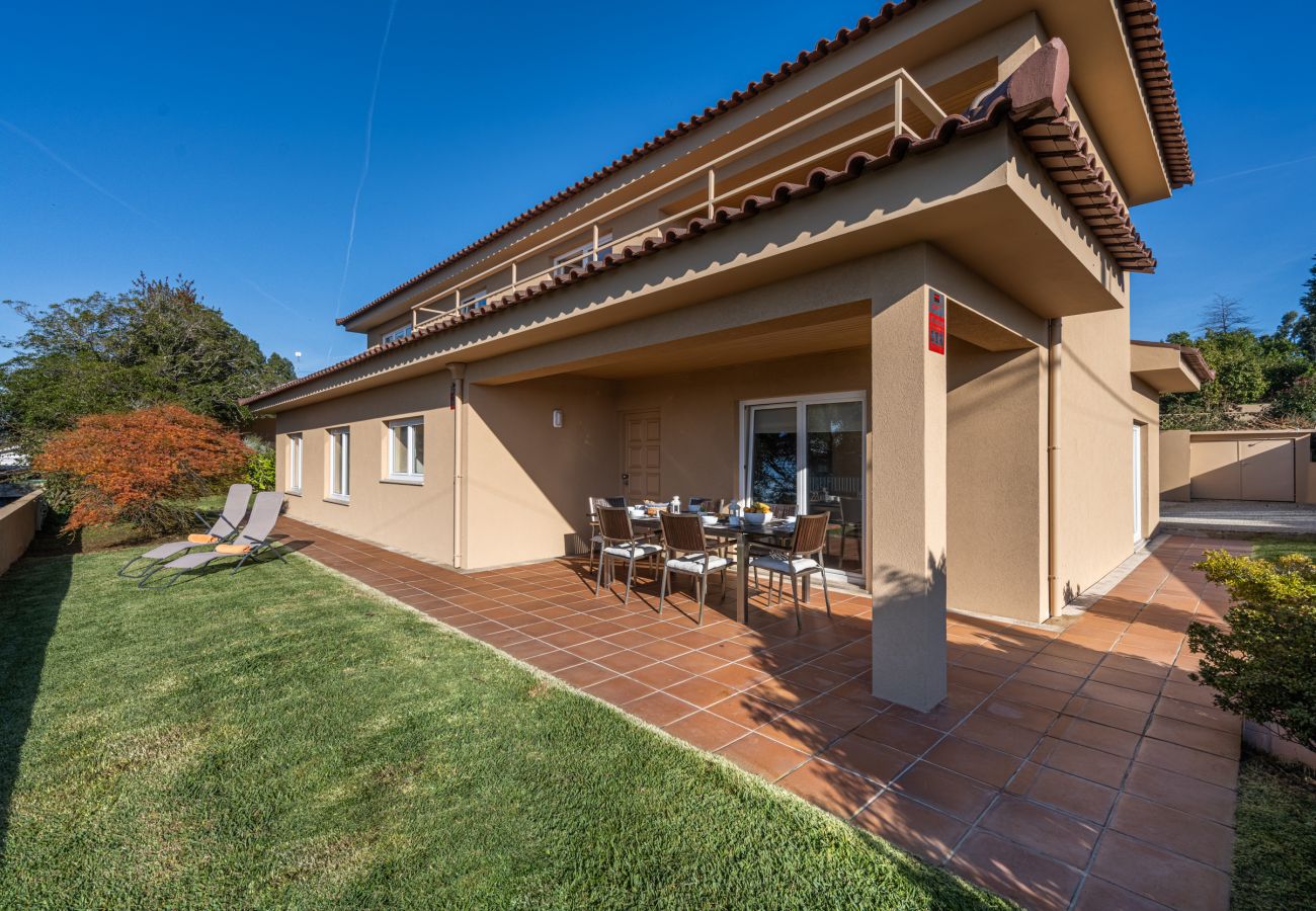 Villa em Caminha - Villa 284 Casa de Férias com Piscina e Vista Mar