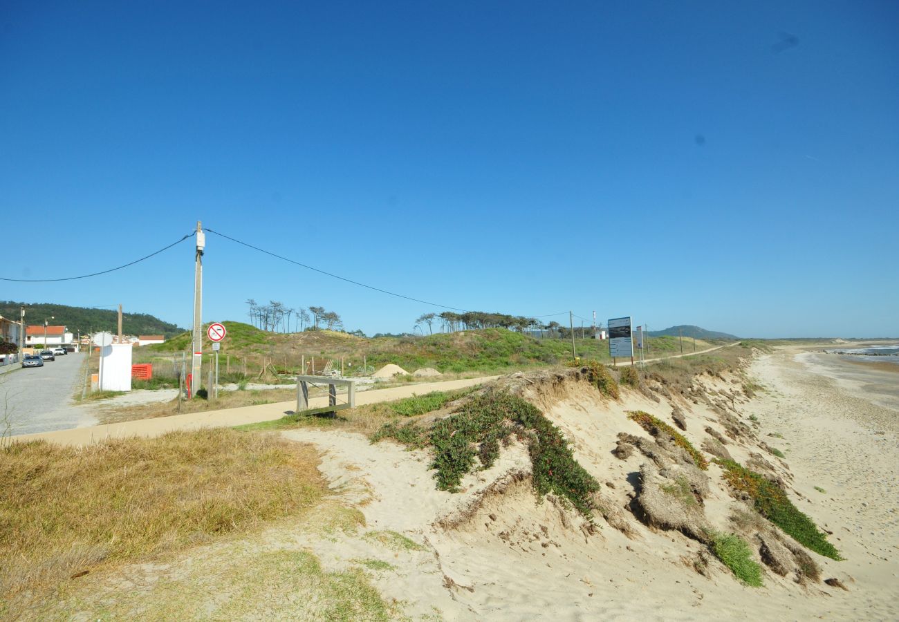 Casa geminada em Viana do Castelo - Villa 325 - T3 Moradia geminada perto da praia 