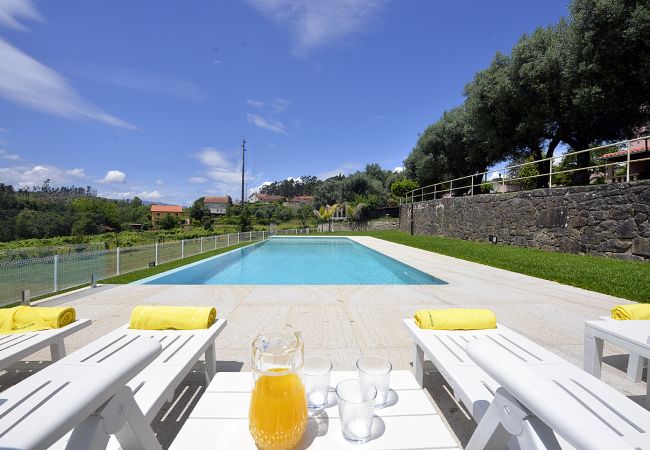 Villa em Ponte de Lima - Villa 296 - Beautiful Holiday Villa with private Pool