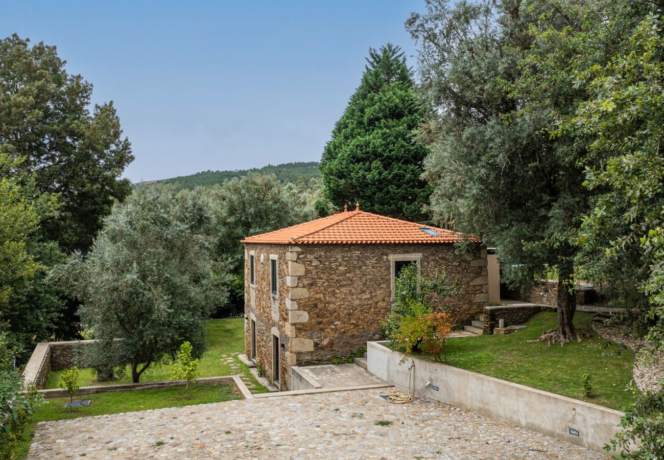 Villa em Orbacém - Villa 243