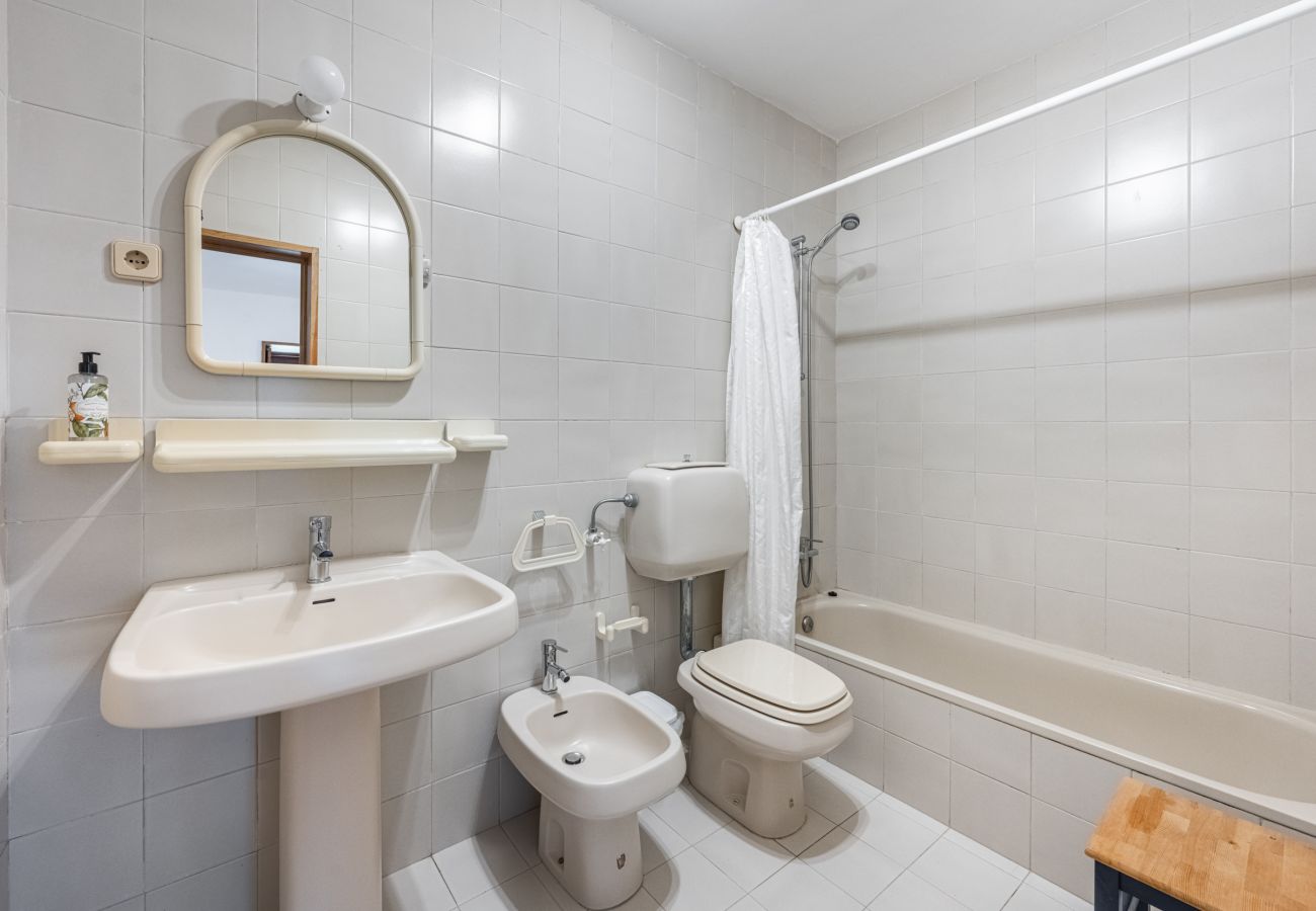 Villa em Cristelo - Villa 262 V6 - A Charming Duo of Stone Villas With Spectacular Sea Views