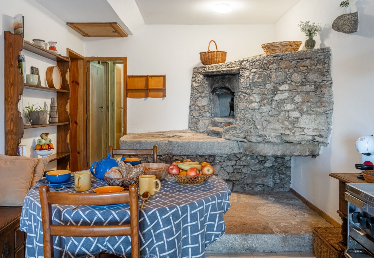 Villa em Cristelo - Villa 262 V6 - A Charming Duo of Stone Villas With Spectacular Sea Views